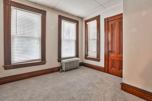 516 Lake Avenue, Manchester, NH 03103