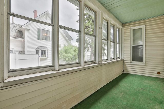 516 Lake Avenue, Manchester, NH 03103