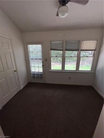 1057 Rock Knoll Court, Winston-salem, NC 27107