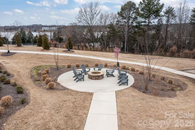 131 Reids Cove Drive, Mooresville, NC 28117