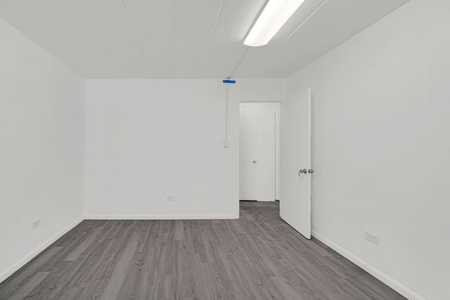 6160 N DAMEN Avenue 209, Chicago, IL 60659