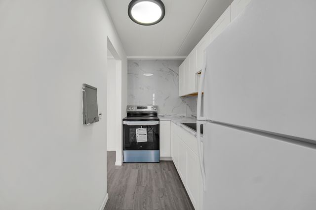 6160 N DAMEN Avenue 209, Chicago, IL 60659