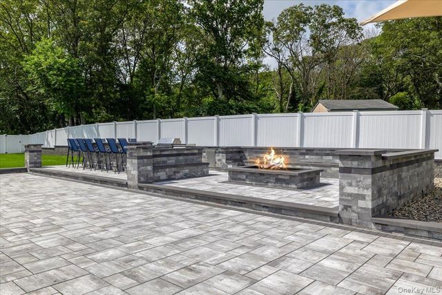 154 Mac Arthur Boulevard, Hauppauge, NY 11788