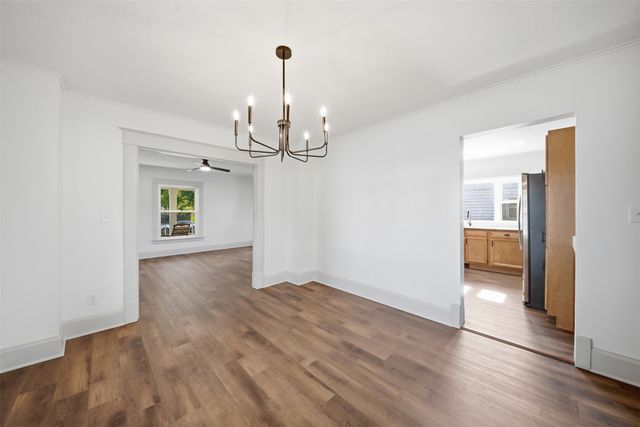 2715 Logan Avenue, Des Moines, IA 50317