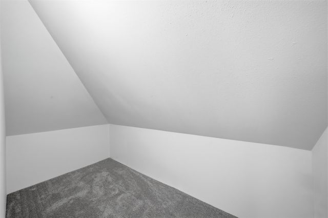 2715 Logan Avenue, Des Moines, IA 50317