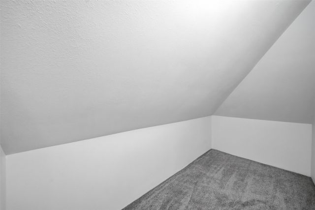 2715 Logan Avenue, Des Moines, IA 50317