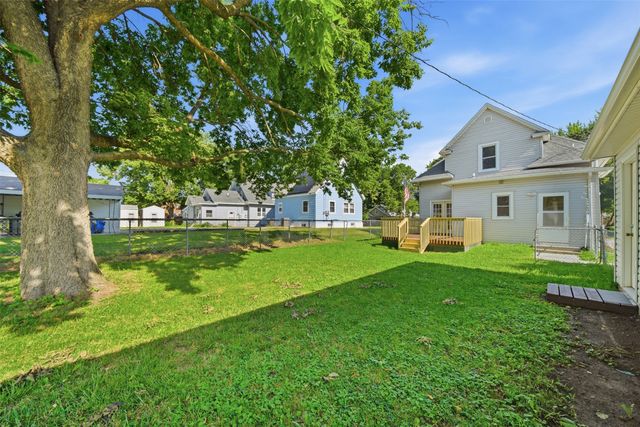 2715 Logan Avenue, Des Moines, IA 50317