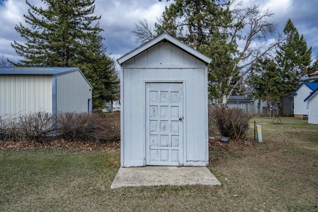 607 N Main Street, Necedah, WI 54646