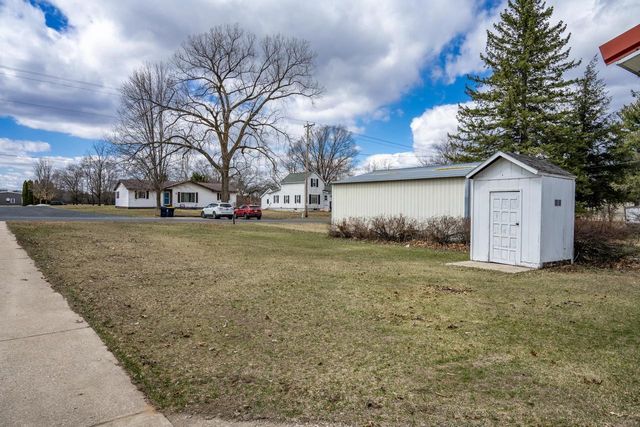607 N Main Street, Necedah, WI 54646
