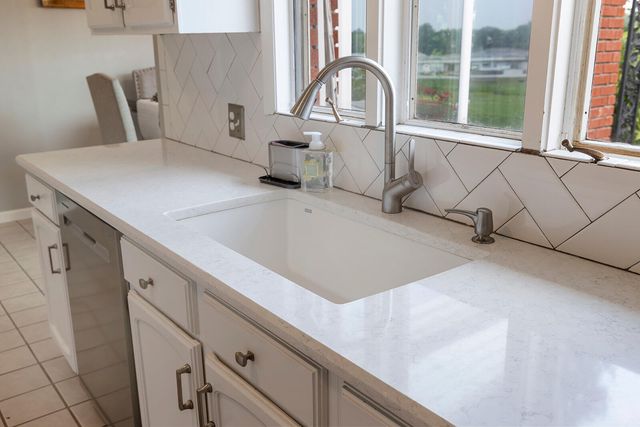 507 Oak Street, Urbana, MO 65767