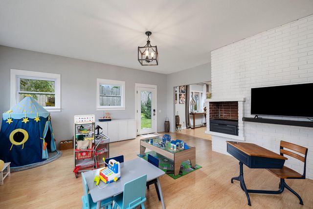 507 Oak Street, Urbana, MO 65767