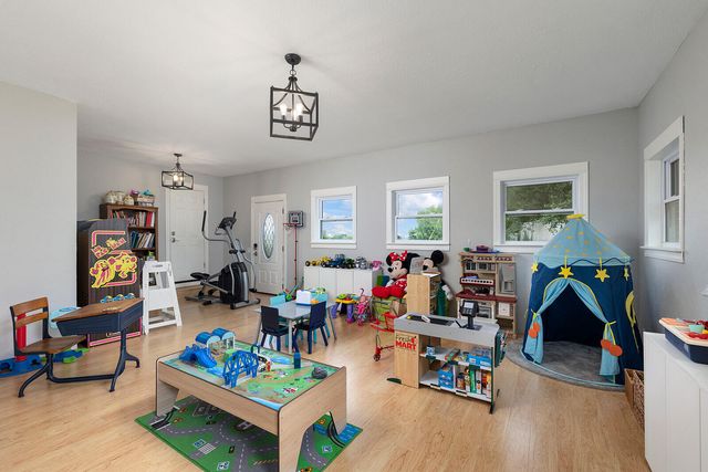 507 Oak Street, Urbana, MO 65767