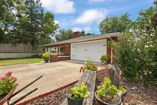 507 Oak Street, Urbana, MO 65767