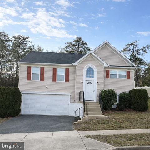 1815 GOULD DR, District Heights, MD 20747