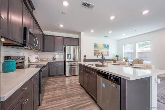 1357 Palo Verde Way, Vista, CA 92083