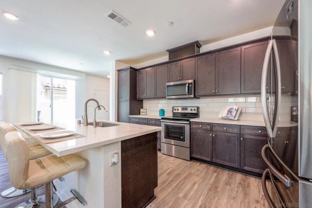 1357 Palo Verde Way, Vista, CA 92083