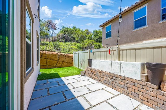 1357 Palo Verde Way, Vista, CA 92083