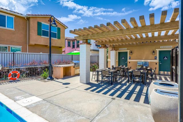 1357 Palo Verde Way, Vista, CA 92083