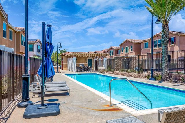 1357 Palo Verde Way, Vista, CA 92083