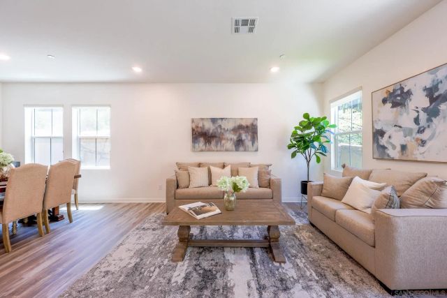1357 Palo Verde Way, Vista, CA 92083