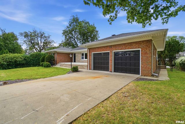 502 W CRESTWOOD Drive, Peoria, IL 61614
