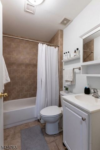 30 Mountain Ave 11, Paterson City, NJ 07501