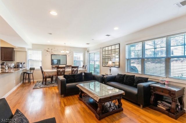 30 Mountain Ave 11, Paterson City, NJ 07501