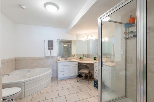 30 Mountain Ave 11, Paterson City, NJ 07501