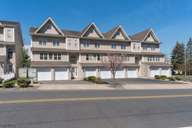 30 Mountain Ave 11, Paterson City, NJ 07501