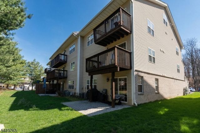 30 Mountain Ave 11, Paterson City, NJ 07501