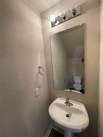 1579 Violet LN, Kyle, TX 78640