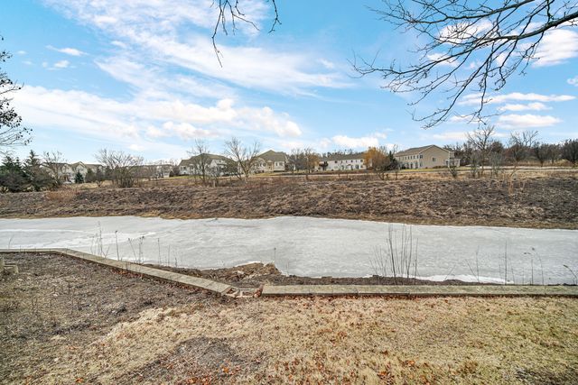 2325 Summerlin Drive, Aurora, IL 60503
