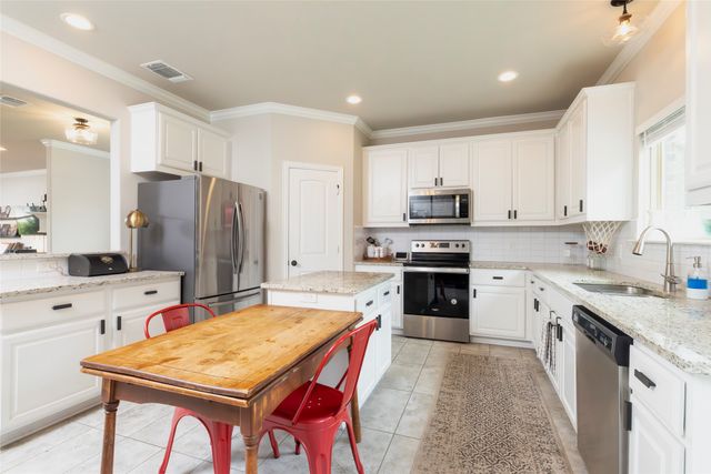 1831 Fairway Drive, Sherman, TX 75090