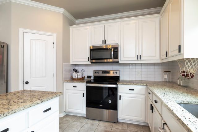 1831 Fairway Drive, Sherman, TX 75090