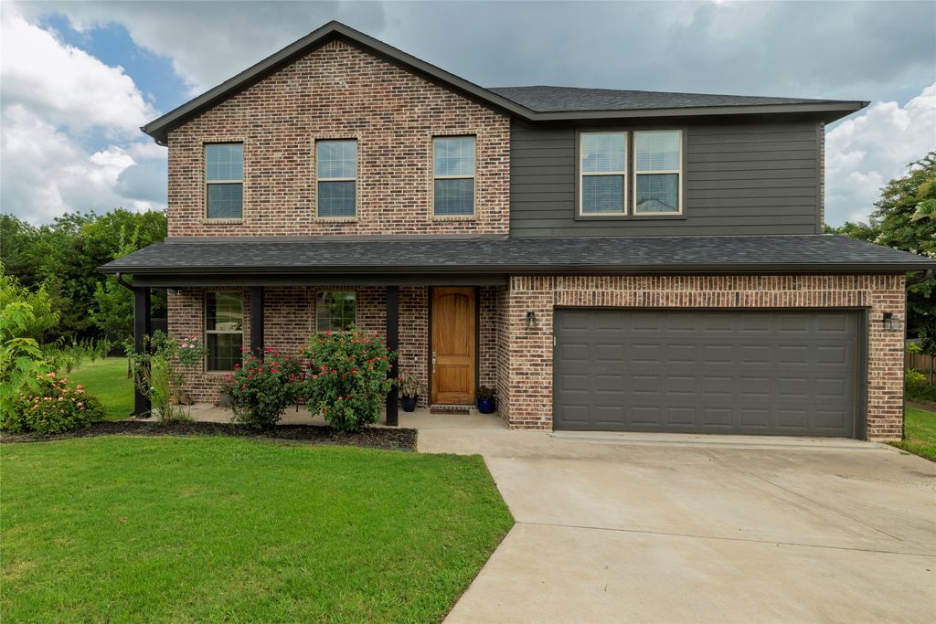 1831 Fairway Drive, Sherman, TX 75090