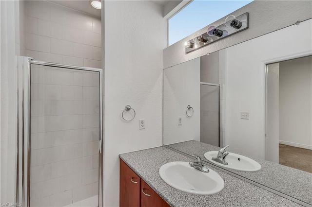 2260 1st ST # 204, Fort Myers, FL 33901