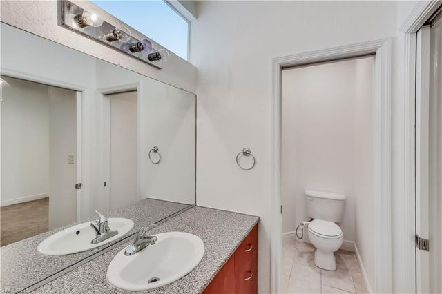 2260 1st ST # 204, Fort Myers, FL 33901