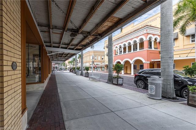 2260 1st ST # 204, Fort Myers, FL 33901
