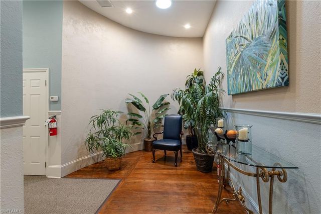 2260 1st ST # 204, Fort Myers, FL 33901