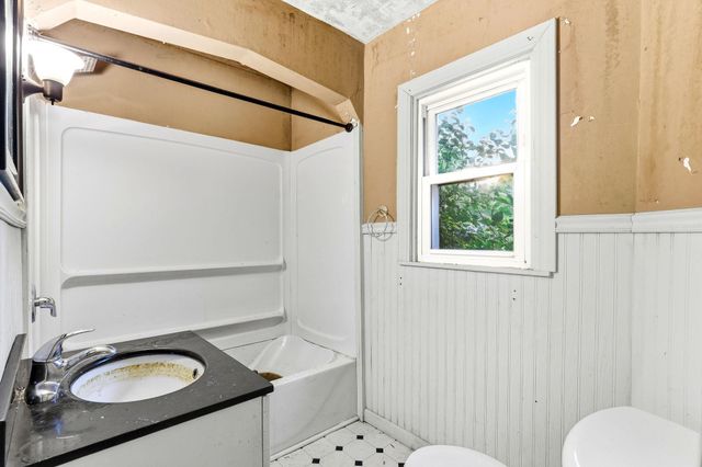 2526 2nd Street N, North Saint Paul, MN 55109