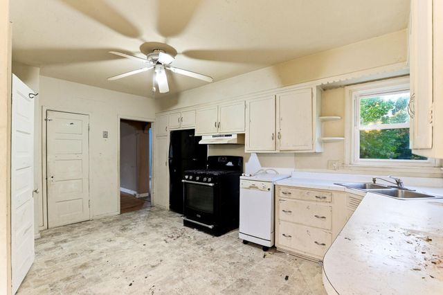 2526 2nd Street N, North Saint Paul, MN 55109