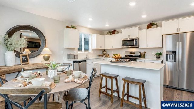 427 Pietro St NE, Salem, OR 97301