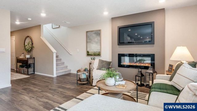 427 Pietro St NE, Salem, OR 97301