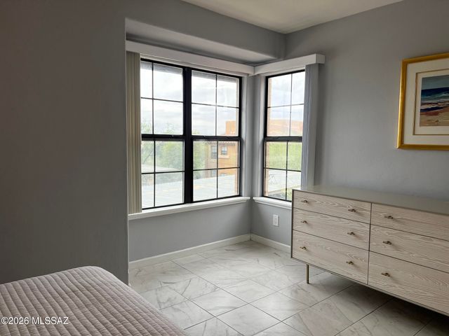 6651 N Campbell Ave Apt 217, Tucson, AZ 85718