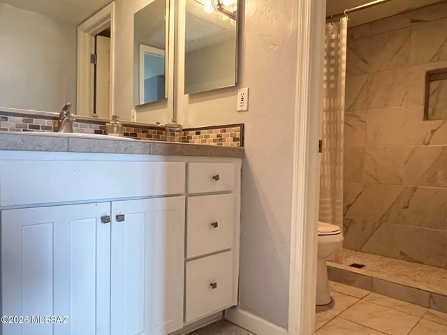 6651 N Campbell Ave Apt 217, Tucson, AZ 85718