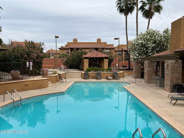 6651 N Campbell Ave Apt 217, Tucson, AZ 85718