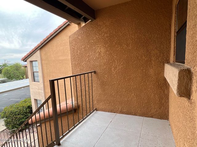 6651 N Campbell Ave Apt 217, Tucson, AZ 85718