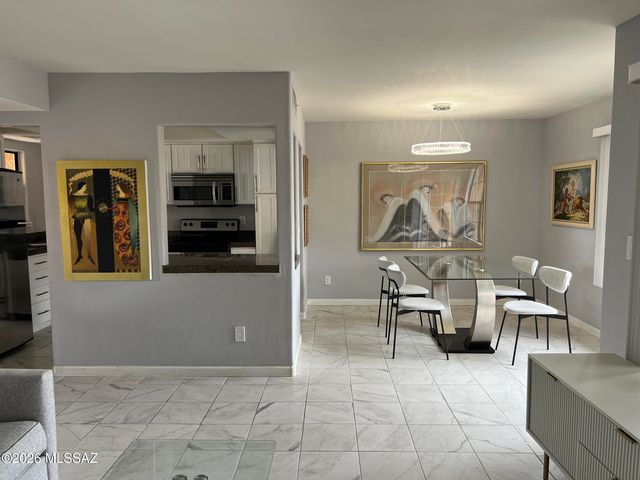 6651 N Campbell Ave Apt 217, Tucson, AZ 85718