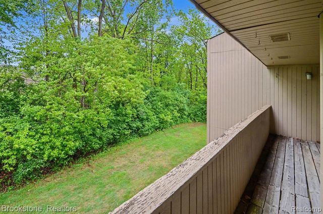 7440 Azalea Court, West Bloomfield, MI 48322