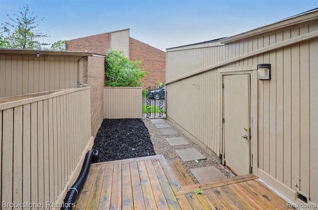 7440 Azalea Court, West Bloomfield, MI 48322